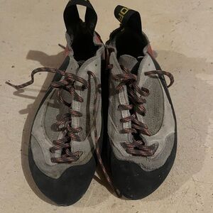 Women’s Climbing Shoes - La Sportiva